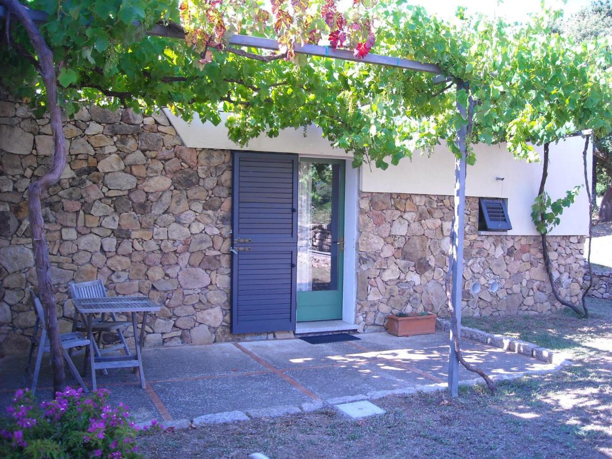 Li Pireddi Vila Aglientu Exterior foto